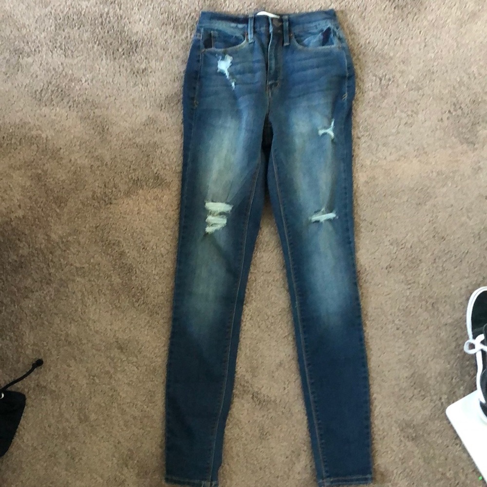 Blue skinny jeans